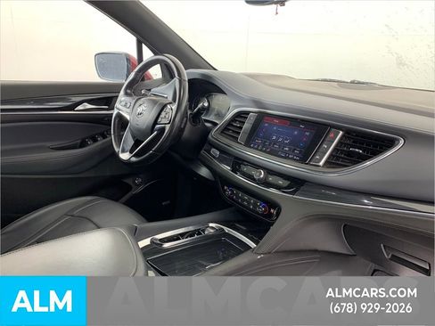 Used 2024 Buick Enclave Premium image 31