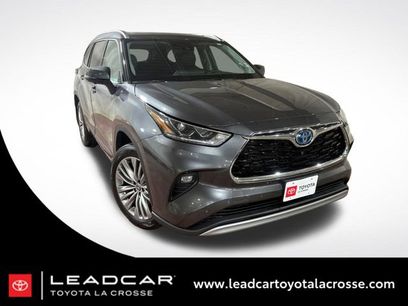 Used 2024 Toyota Highlander Platinum
