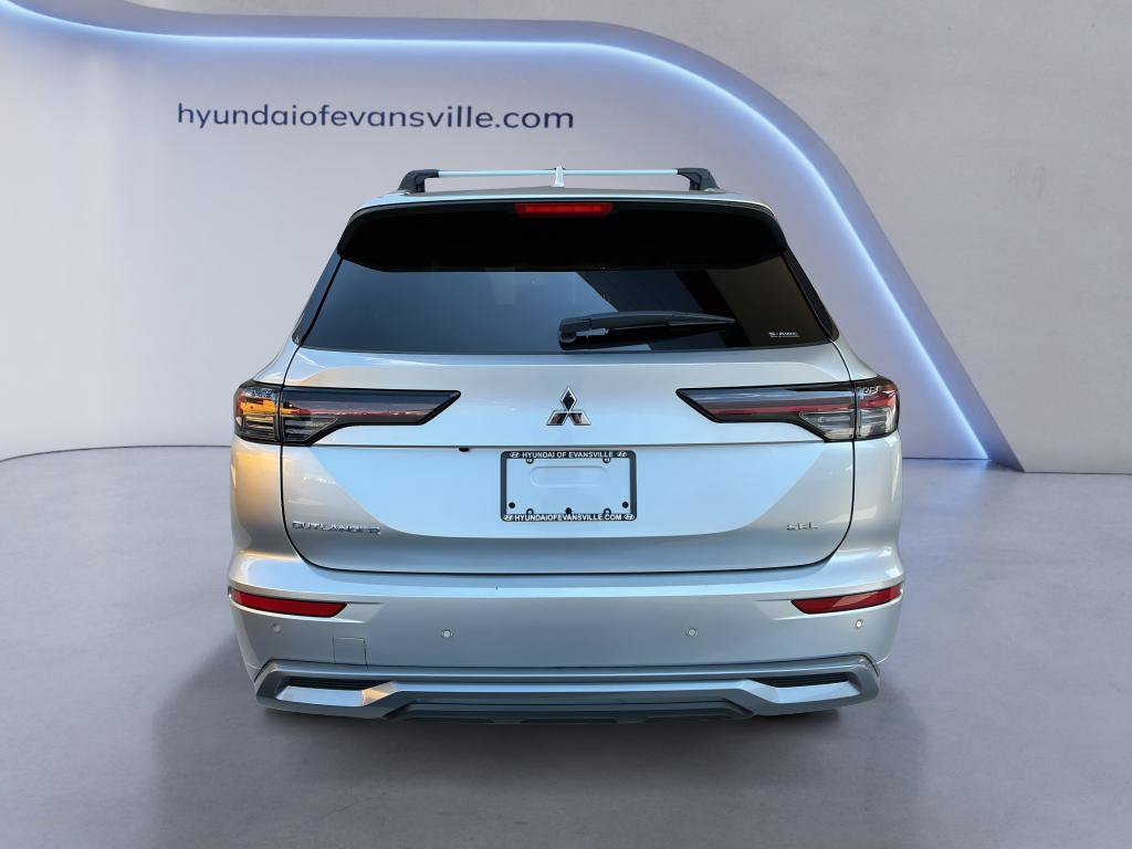 Used 2025 Mitsubishi Outlander SEL AWD/4WD image 4