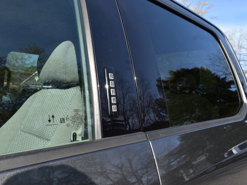 Used 2020 Ford F150 XLT image 17