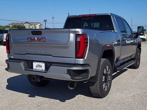 New 2025 GMC Sierra 2500 Denali w/ Denali Reserve Package image 7