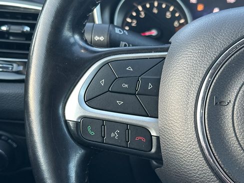 Used 2021 Jeep Compass Limited image 26