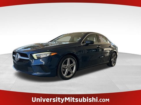 Used 2021 Mercedes-Benz A 220 image 1