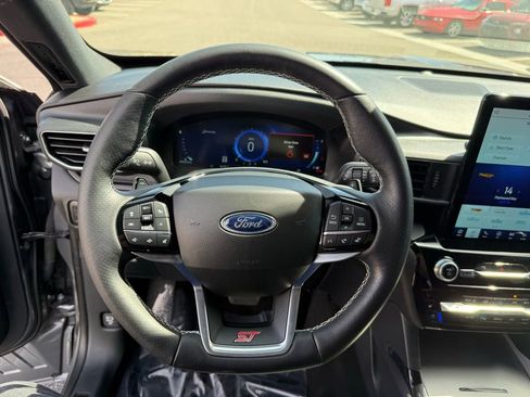 Used 2023 Ford Explorer ST w/ Equipment Group 401A image 27