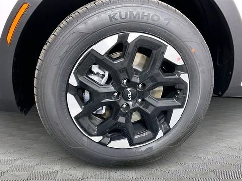 New 2026 Kia Sorento S image 13