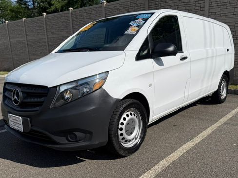 Used 2019 Mercedes-Benz Metris image 10