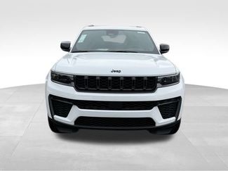 New 2026 Jeep Grand Cherokee L Laredo video 2