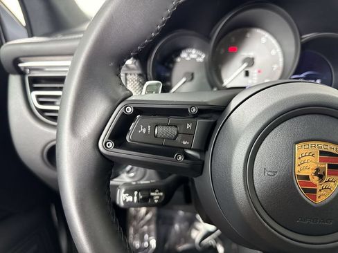 Certified 2026 Porsche Macan S AWD/4WD image 38