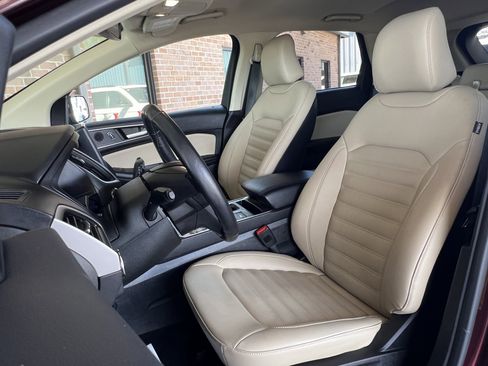Used 2023 Ford Edge SEL w/ Convenience Package AWD/4WD image 13