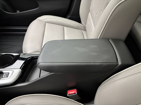 New 2026 Buick Envista Sport Touring FWD image 29