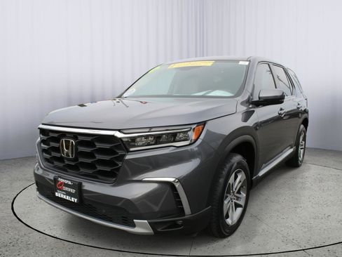 Used 2024 Honda Pilot EX-L image 4