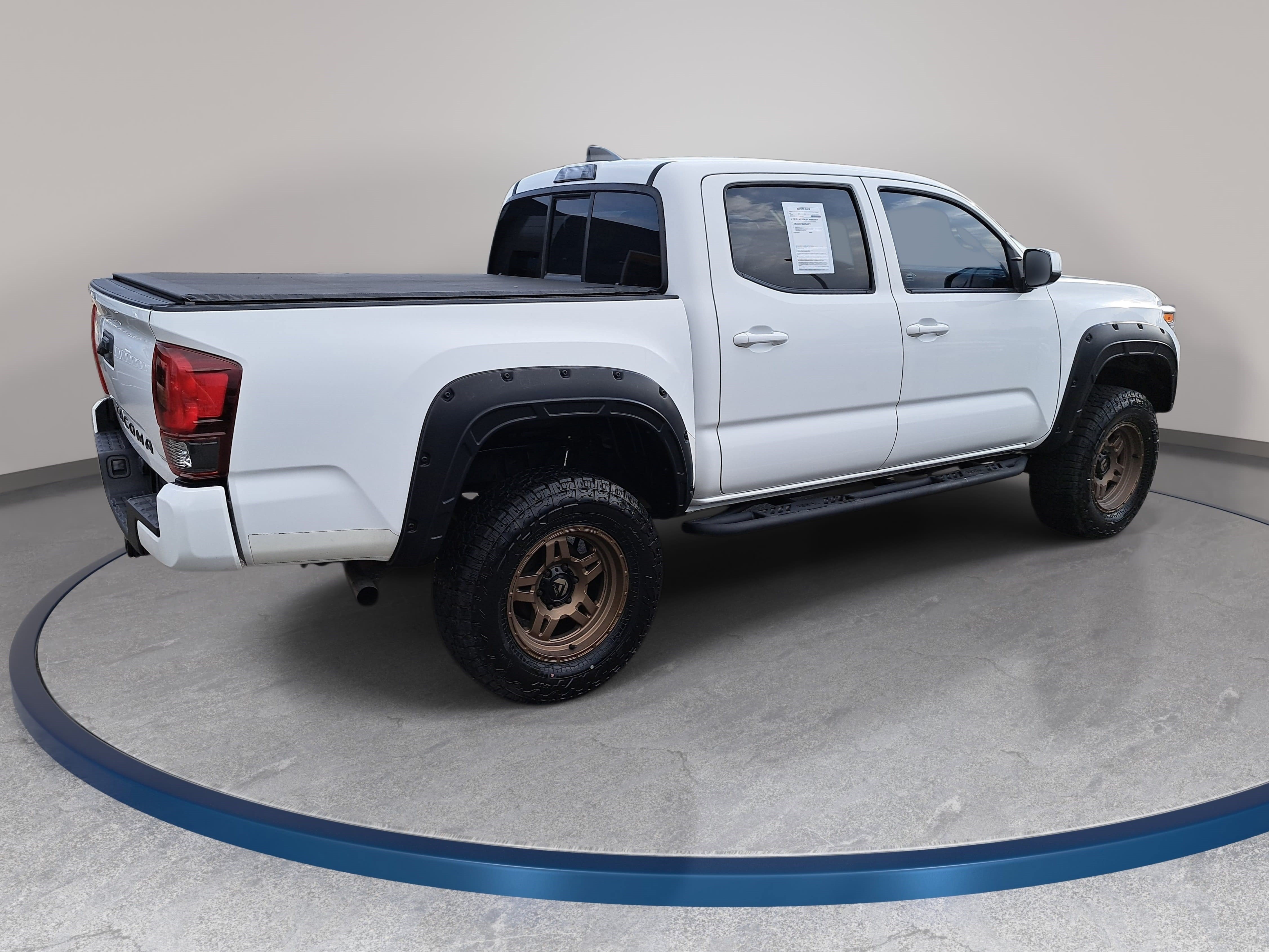 Used 2022 Toyota Tacoma SR AWD/4WD image 5