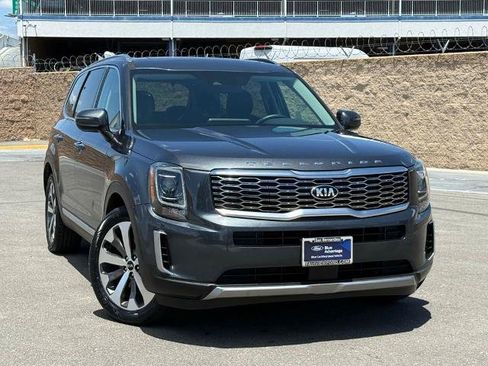 Used 2021 Kia Telluride S AWD/4WD image 3