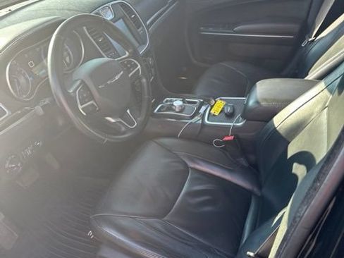 Used 2015 Chrysler 300 Limited w/ 300 Premium Group AWD/4WD image 4