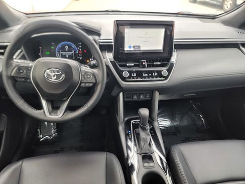 Used 2023 Toyota Corolla Cross XSE w/ Convenience Package image 11
