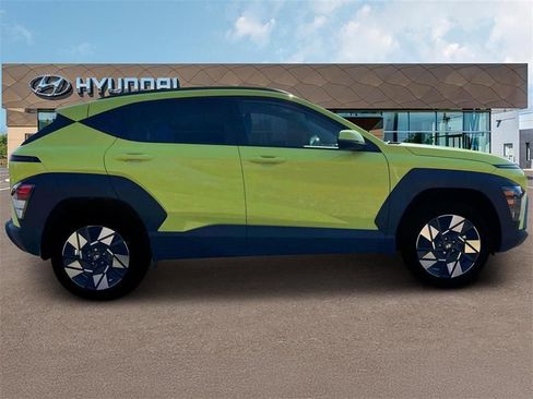 New 2025 Hyundai Kona SEL AWD/4WD image 9