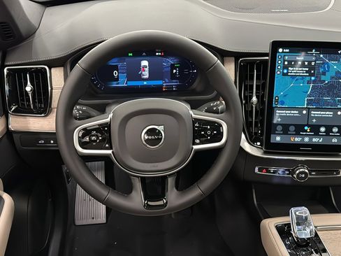 New 2026 Volvo XC90 T8 Plus image 12