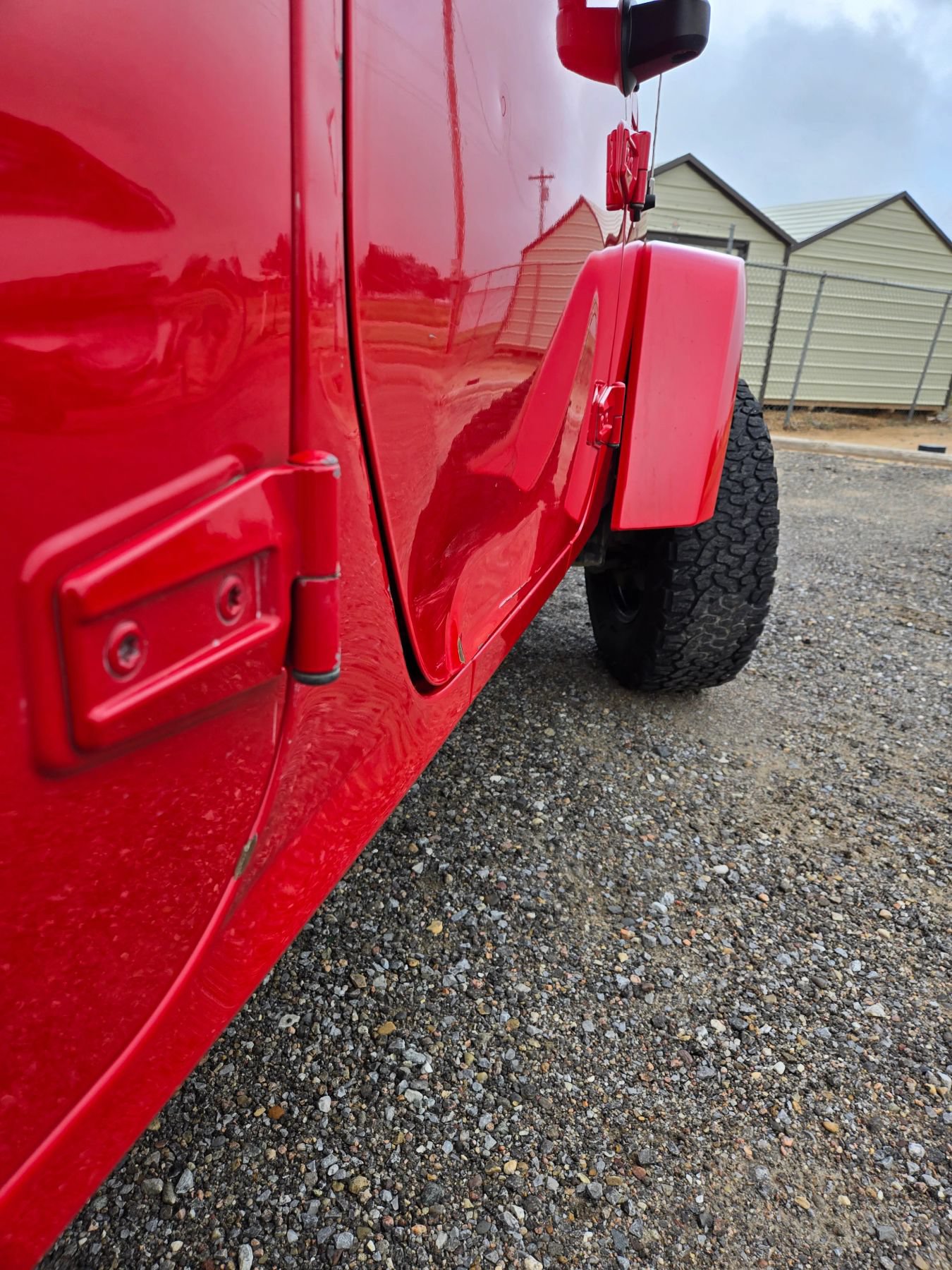 Used 2015 Jeep Wrangler Unlimited Rubicon w/ Connectivity Group AWD/4WD image 16