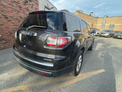 Used 2016 GMC Acadia SLE image 4