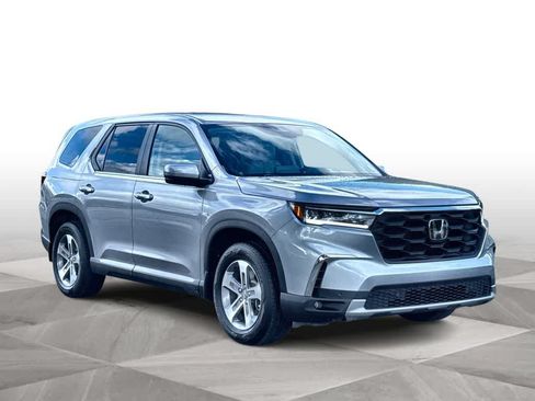 Used 2025 Honda Pilot EX-L image 2