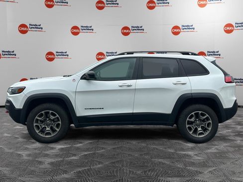 Used 2022 Jeep Cherokee Trailhawk w/ Premium Leather Package AWD/4WD image 2