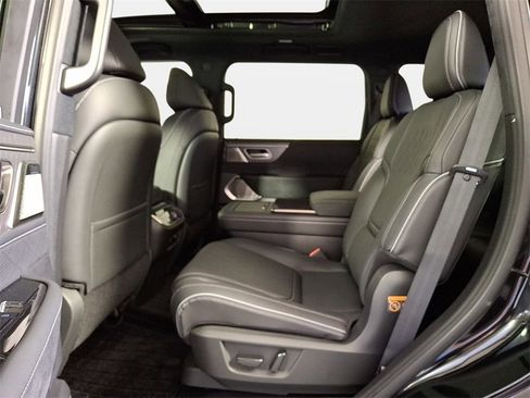 New 2026 INFINITI QX80 Autograph image 8