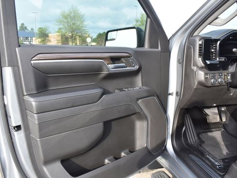 Used 2024 Chevrolet Silverado 1500 RST image 13