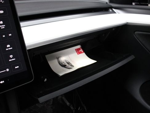 Used 2023 Tesla Model Y Long Range image 38