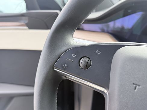 Used 2023 Tesla Model X AWD/4WD image 81