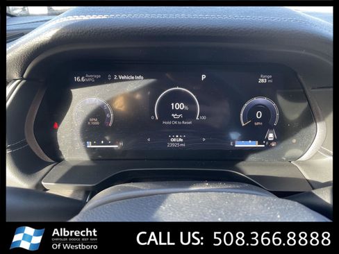 Used 2024 Jeep Grand Cherokee Limited image 27