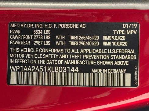 Used 2019 Porsche Macan AWD/4WD image 56