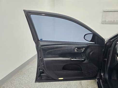 Used 2013 Toyota Avalon XLE Touring FWD image 26