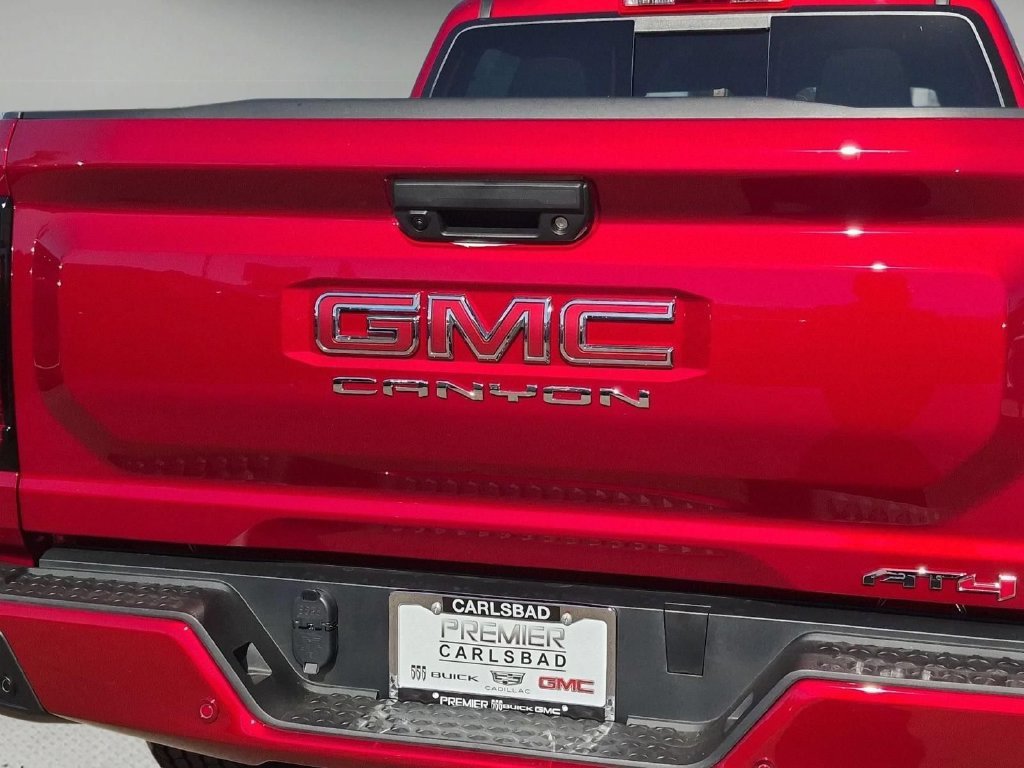 New 2026 GMC Canyon AT4 w/ AT4 Premium Package AWD/4WD image 31