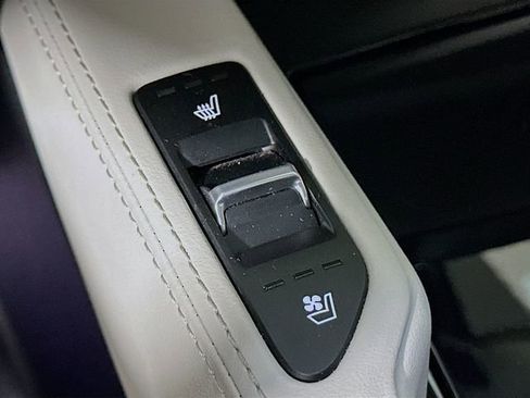 Used 2022 Kia Telluride SX w/ Nightfall Edition Package image 24