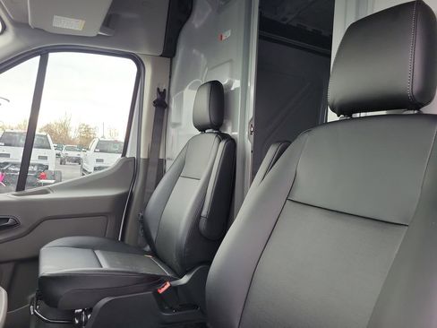 New 2026 Ford Transit 250 148 Medium Roof image 20