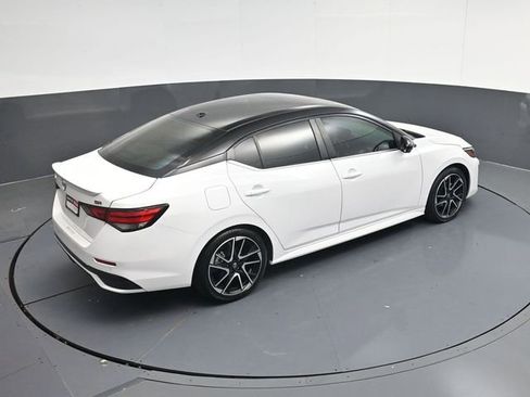 Used 2024 Nissan Sentra SR w/ SR Premium Package FWD image 44