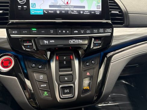 Used 2025 Honda Odyssey Elite image 38