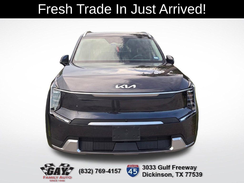 Certified 2026 Kia EV9 Wind AWD/4WD image 2