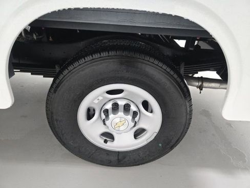 New 2026 Chevrolet Express 3500 w/ Power Convenience Package image 20