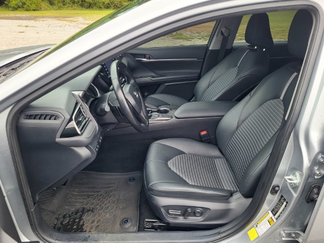 Used 2024 Toyota Camry SE FWD image 9