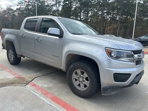Used 2019 Chevrolet Colorado W/T w/ WT Convenience Package image 2