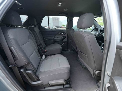 Used 2023 Chevrolet Traverse LT AWD/4WD image 24