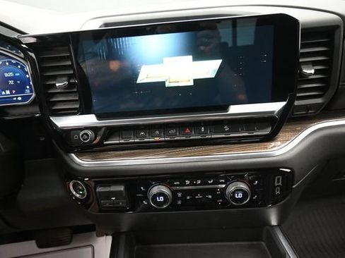 Used 2022 Chevrolet Silverado 1500 RST w/ All Star Edition Plus AWD/4WD image 10