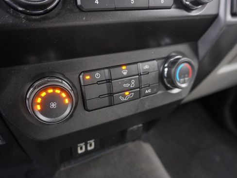 Used 2019 Ford F150 XLT image 19