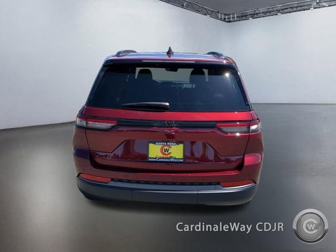 New 2026 Jeep Grand Cherokee Altitude AWD/4WD image 4
