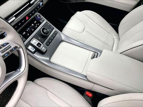 Used 2024 Hyundai Palisade Calligraphy FWD image 16