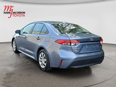 Used 2025 Toyota Corolla LE FWD image 14