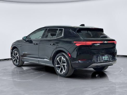 Used 2025 Chevrolet Equinox EV LT image 2