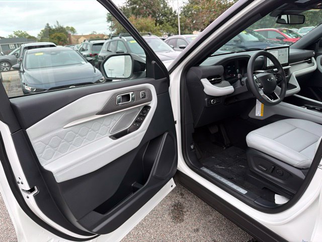 New 2027 Ford Explorer Platinum w/ LUX Leather Package AWD/4WD image 13