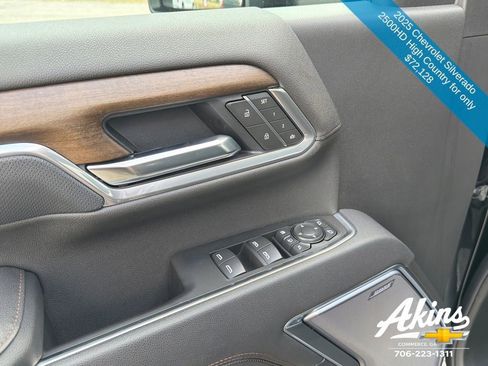 Certified 2025 Chevrolet Silverado 2500 High Country w/ Midnight Edition AWD/4WD image 18